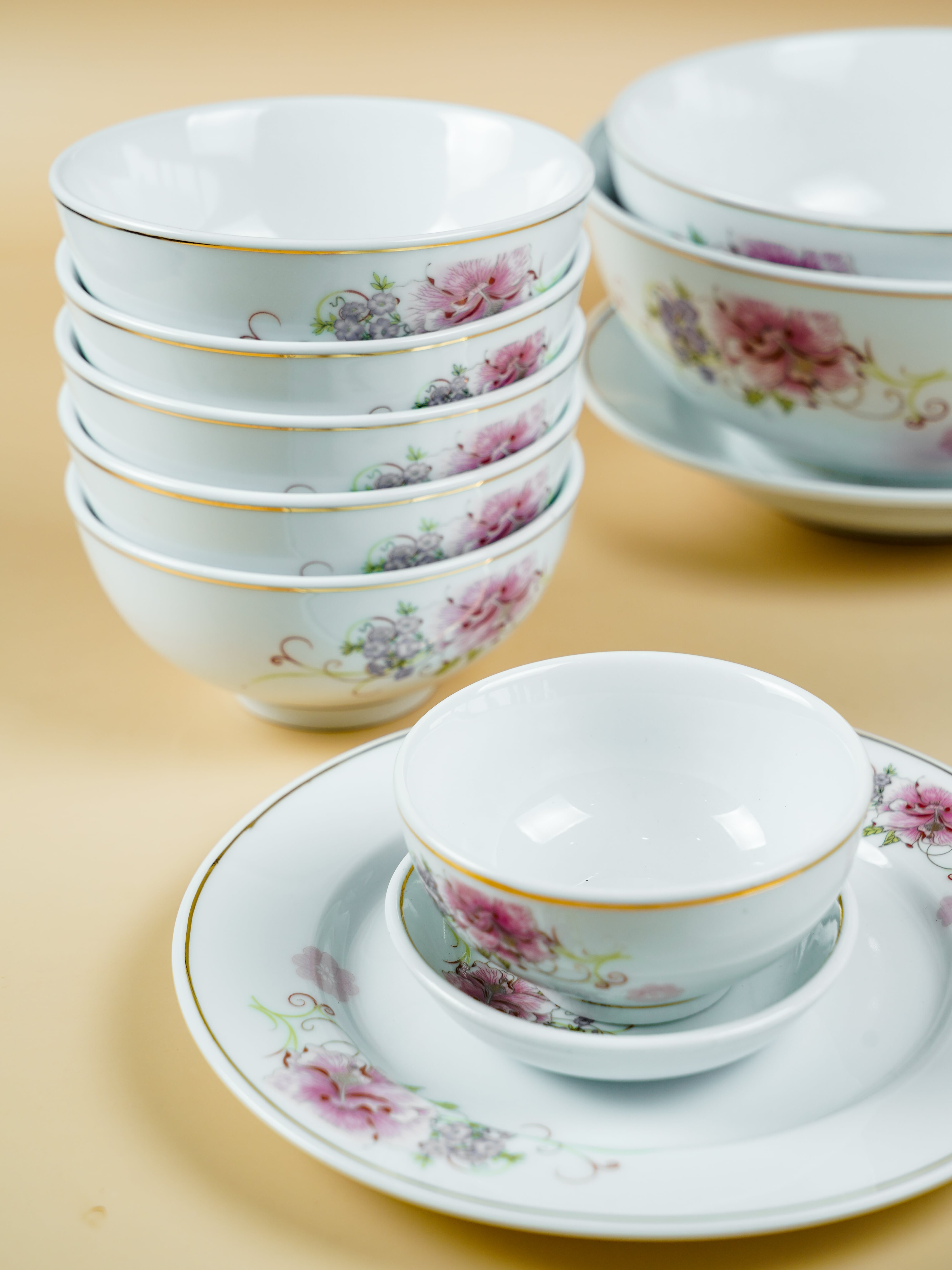 Kiểm tra đồ sứ bị nhiễm độc chì bằng dấm và nước